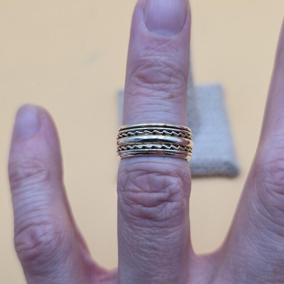 Size 5.75 Sterling Silver Petite Spinner Anxiety Pattern Band Ring A5892 - Picture 2 of 7